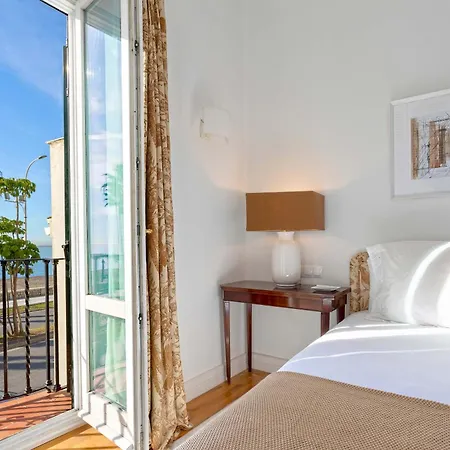 Genteel Paseo Maritimo Apartment Malaga