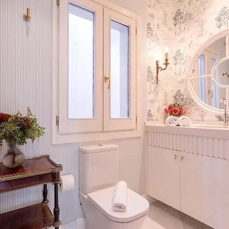 Apartment Genteel Paseo Maritimo *